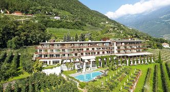 Wellness hotel in South Tyrol Giardino Marling South Tyrol