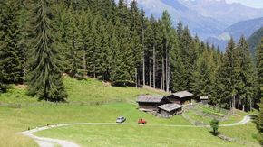 Vacances de randonnée dans le Tyrol du Sud, en route pour le Prantacher Alm
